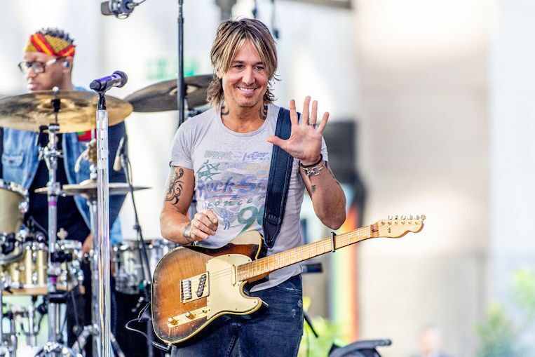 Keith Urban Thinks Carrie Underwood Is the ‘Perfect Fit’ for ‘American Idol’