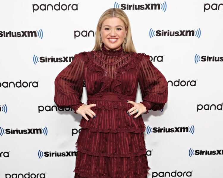 Kelly Clarkson at Siriusxm