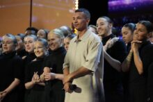 ‘AGT’ Fans Think Howie Mandel Wasted His Golden Buzzer This Season